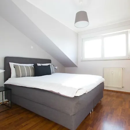 Capital Flat 70m2 Apartment *